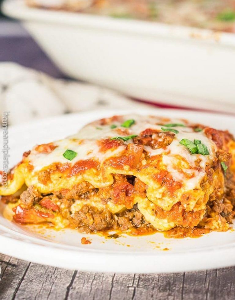 Easy Spinach and Meat Lasagna - Home and Plate